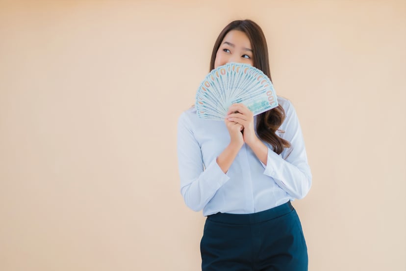 Editors%2 Fimages%2 F1657598259312 Portrait Beautiful Young Business Asian Woman With Cash Money