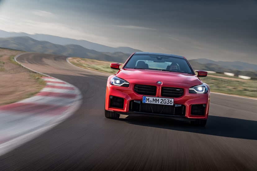 BMW M2 2022: เครื่องยนต์ใหม่พร้อมเกียร์คลาสสิกและระบบขับเคลื่อนล้อหลัง, photo 3