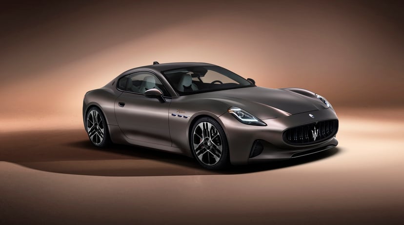 Maserati GranTurismo 2024 ขับเคลื่อนด้วยน้ำมันหรือไฟฟ้า?, photo 2