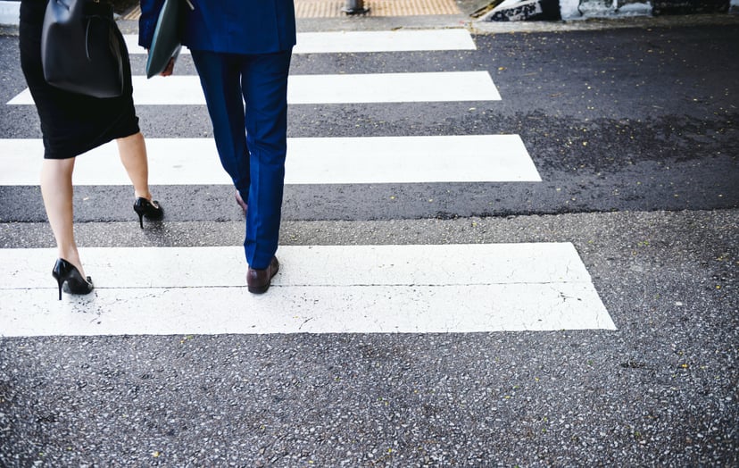 Hitting a Pedestrian Outside of a Crosswalk: Who’s at Fault? Can Car Insurance Be Claimed?, photo 1