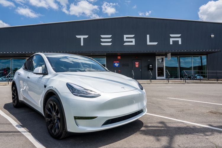 Tesla เปิดตัวฟีเจอร์ “Actually Smart Summon” ในจีน ช่วยเรียกรถจากที่จอดมารับอัตโนมัติ, photo 1