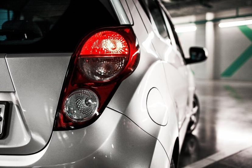 How Far Should Your Turn Signal Be Visible?, photo 1