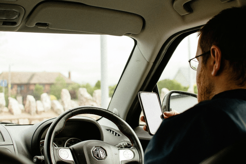 Mobile Phone Rules in Cars That Could Lead to Unexpected Fines!, photo 1