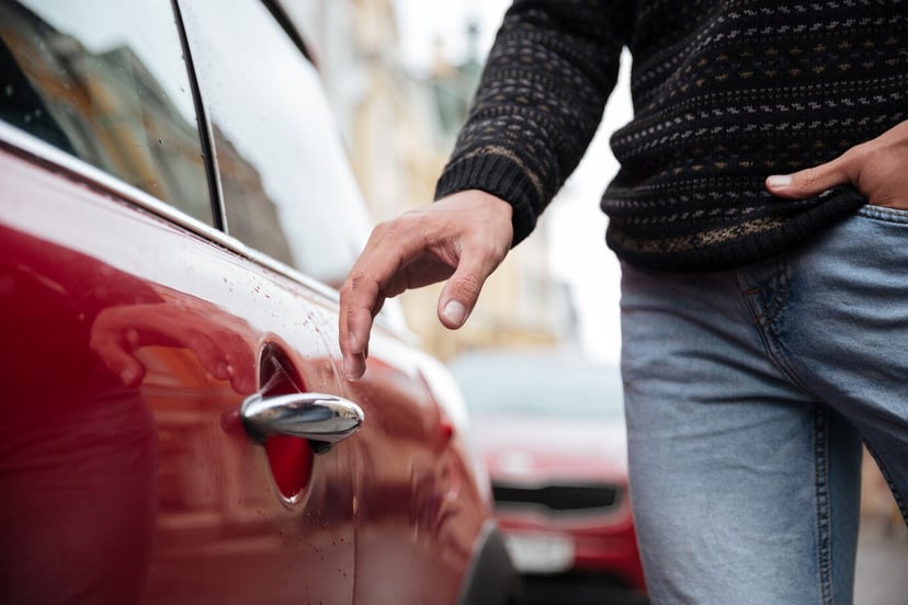 Editors%2 Fimages%2 F1742283295336 Close Up Portrait Male Hand Car Handle Outdoors 171337 20068