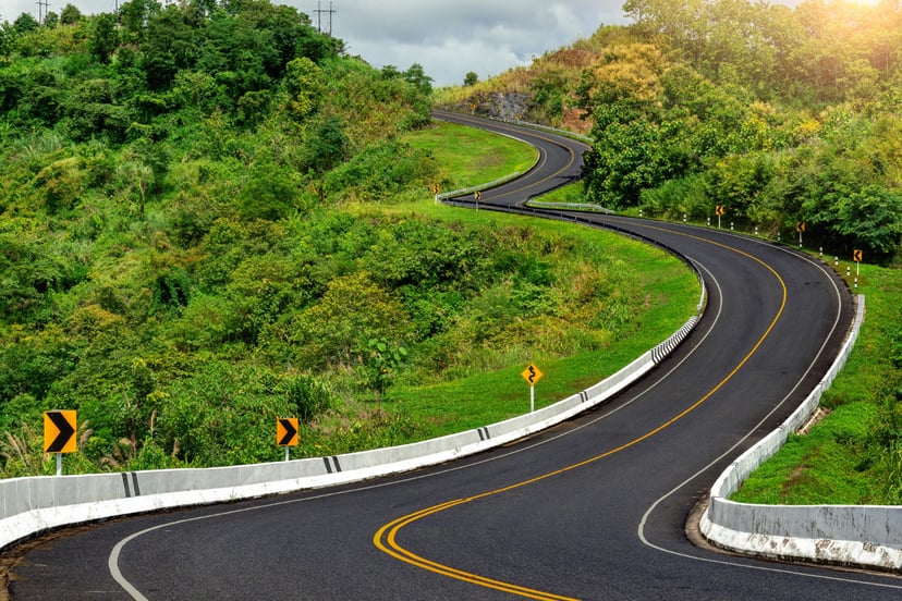 How To Take A Curve Safely Essential Tips To Prevent Accidents On The Road