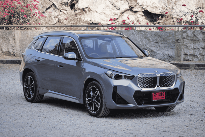 BMW iX1L review from motorist Thailand – The spacious entry level EV SUV