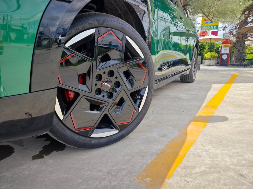 Mini Aceman special decoration wheels