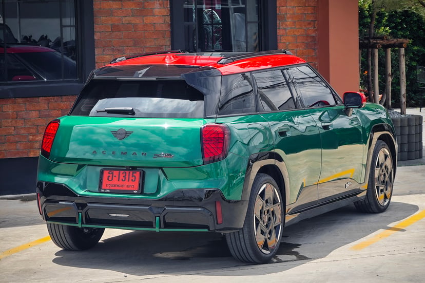 Rear design of the Mini Aceman