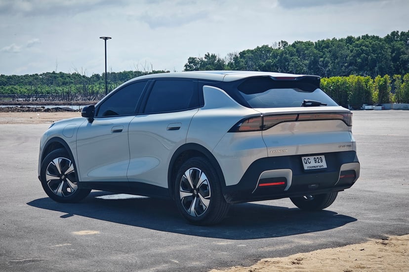 Rear Profile of the Nevo Q05