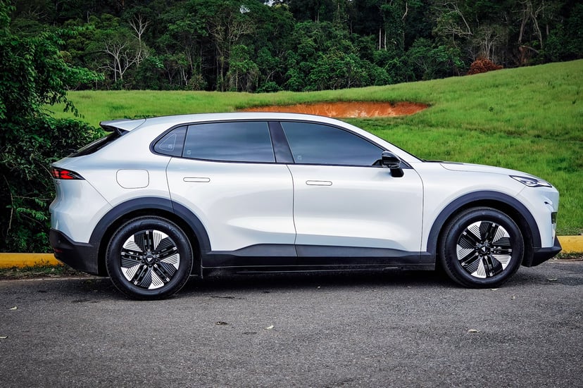 Side profile dimensions of Deepal S05 REEV
