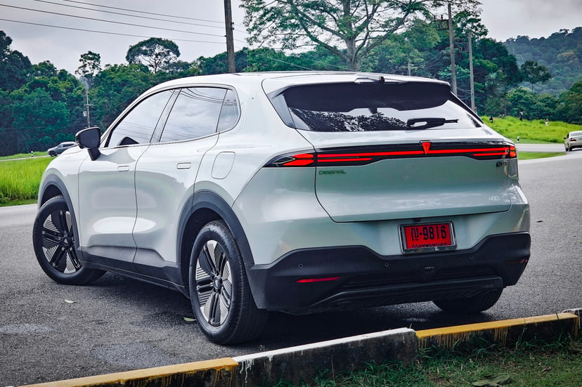 Rear design profile of Deepal S05 REEV