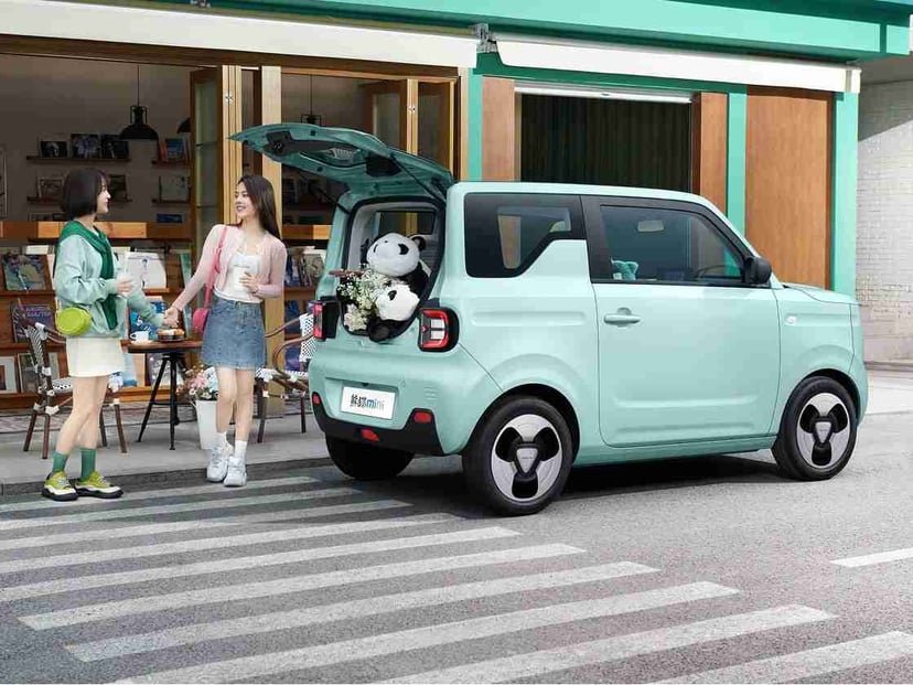 ดีไซน์ด้านหลัง Geely Panda Mini Karting