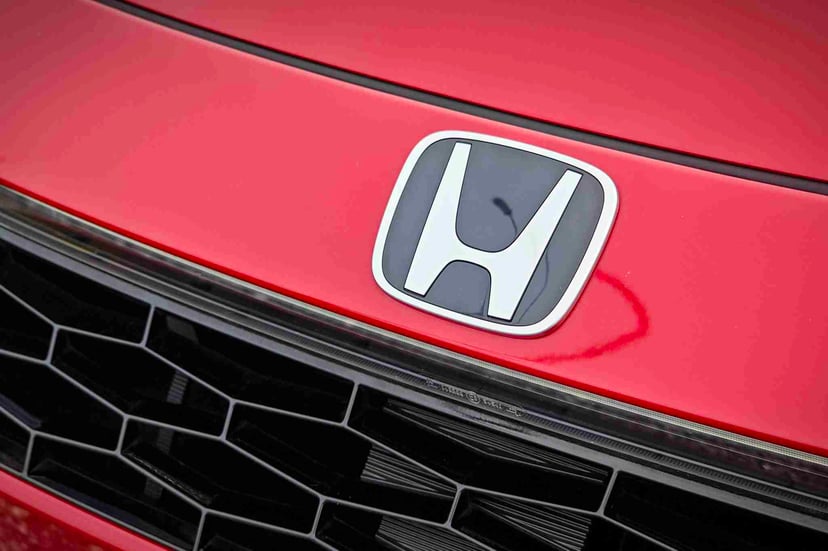 โลโก้ใหม่ Flat Design ของ Honda