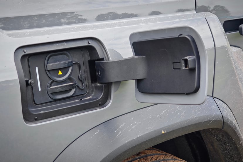 Charging port and fuel cap of JAECOO 6T REEV