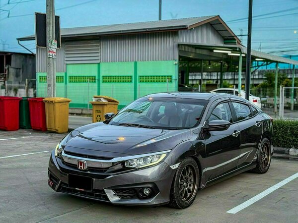 HONDA  CIVIC FC 1.8EL