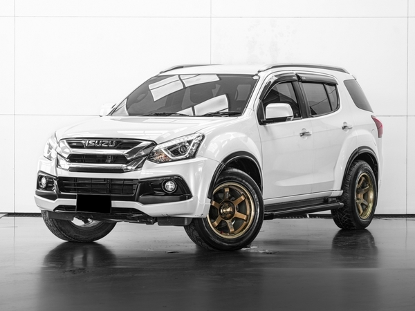 ISUZU MU-X 1.9 DVD NAVI DA