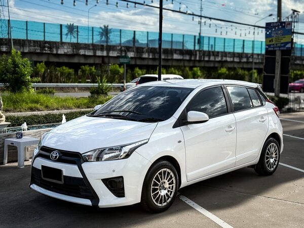 TOYOTA YARIS 1.2 ECO