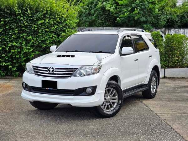TOYOTA FORTUNER