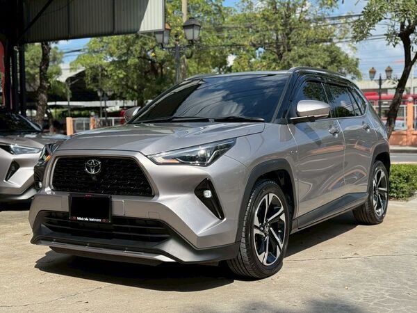 TOYOTA YARIS CROSS 1.5 HEV PREMIUM LUXURY
