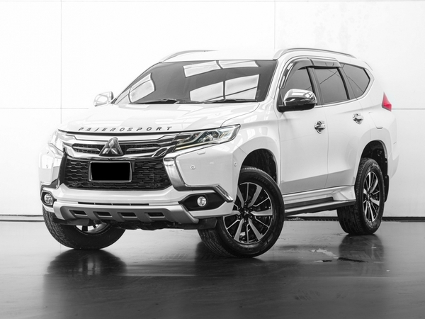MITSUBISHI PAJERO SPORT 2.4 GT PREMIUM 2WD