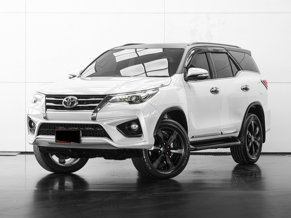 TOYOTA FORTUNER 2.8 TRD SPORTIVO 4WD