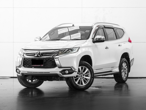 MITSUBISHI PAJERO SPORT 2.4 GT