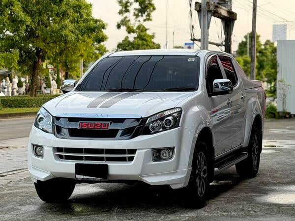 ISUZU D-MAX 2.5 AUTO X-SERIES