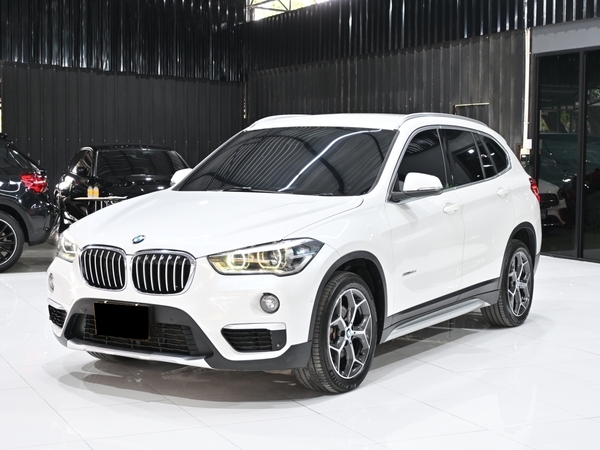 BMW X1 SDRIVE18D XLINE