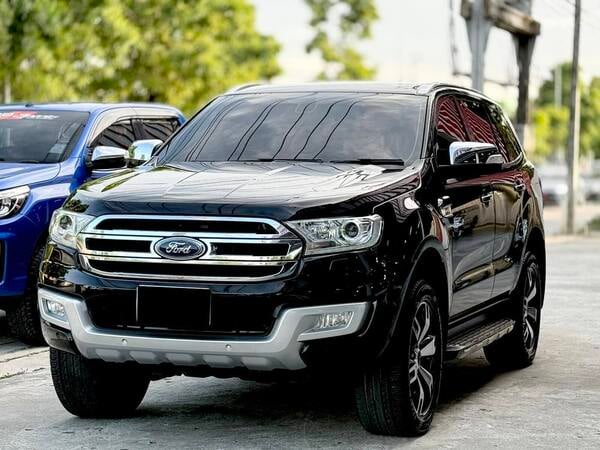 FORD EVEREST 3.2 TITANIUM PLUS 4WD SUNROOF
