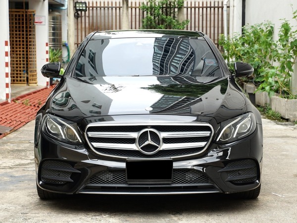 MERCEDES BENZ E220D AMG DYNAMIC W213