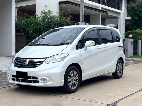 HONDA FREED 1.5 EL