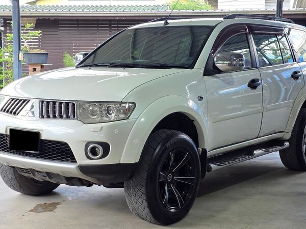 MITSUBISHI PAJERO SPORT 2.5 GT