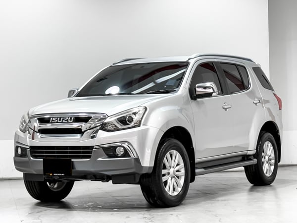 ISUZU MU-X 3.0 DVD