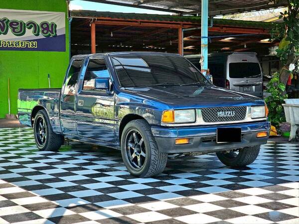ISUZU TFR SPACE CAB 2.5
