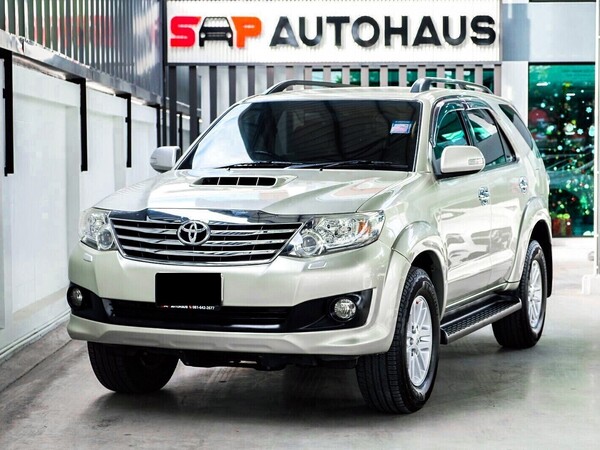 TOYOTA FORTUNER 3.0 V 4WD