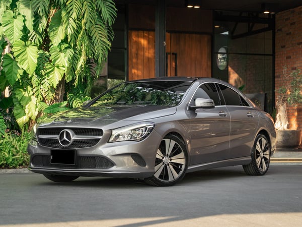 MERCEDES-BENZ CLA200 URBAN FACELIFT