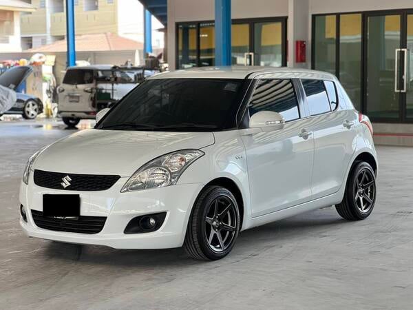 SUZUKI SWIFT GLX