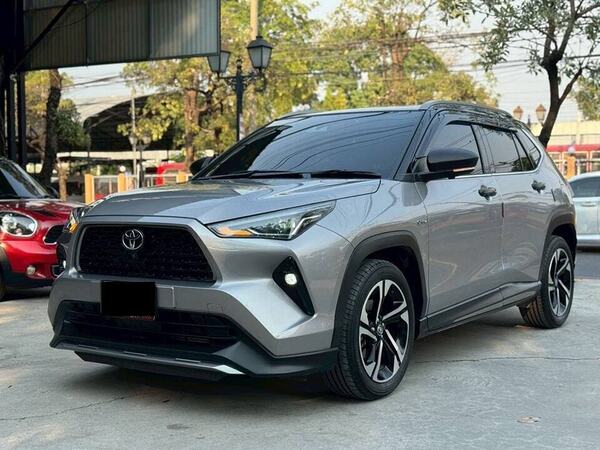 TOYOTA YARIS CROSS 1.5 HYBRID PREMIUM LUXURY