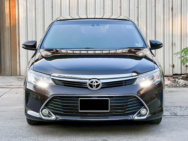 TOYOTA CAMRY 2.0 G