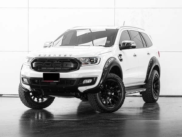 FORD EVEREST 2.0 TURBO TITANIUM PLUS 2WD