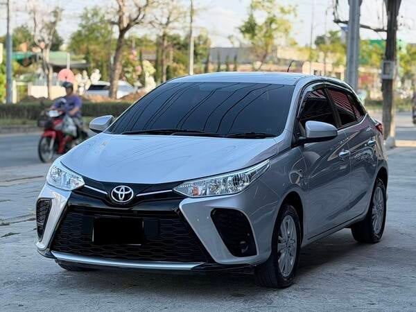 TOYOTA YARIS 1.2 SPORT