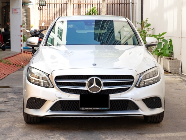 MERCEDES BENZ C220D AVANTGARDE FACELIFT W205
