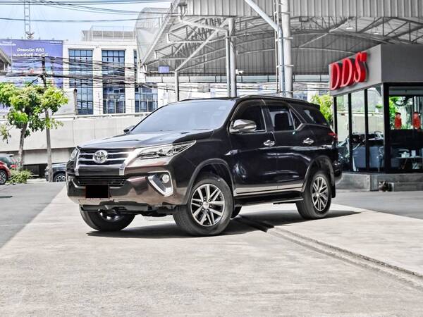 TOYOTA FORTUNER 24 V 2WD 