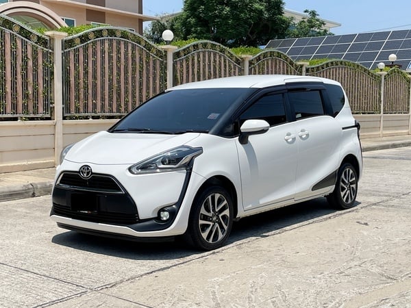 TOYOTA SIENTA V