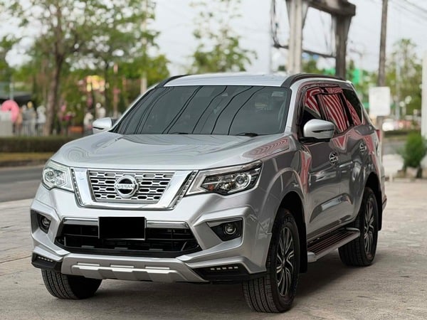 NISSAN TERRA 2.3VL TOP OPTION