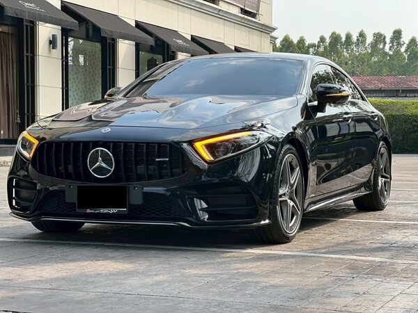MERCEDES BENZ W257 CLS220D AMG PREMIUM PACKAGE