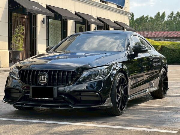 MERCEDES BENZ W205 C200 COUPE AMG