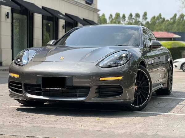 PORSCHE PANAMERA 4S E-HYBRID