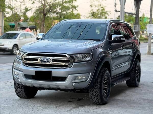 FORD EVEREST 3.2 TITANIUM PLUS 4WD