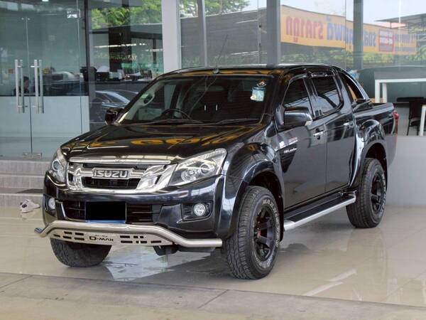 ISUZU D-MAX 2.5 HILANDER Z